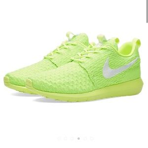 NIKE ROSHE NM FLYKNIT sz11